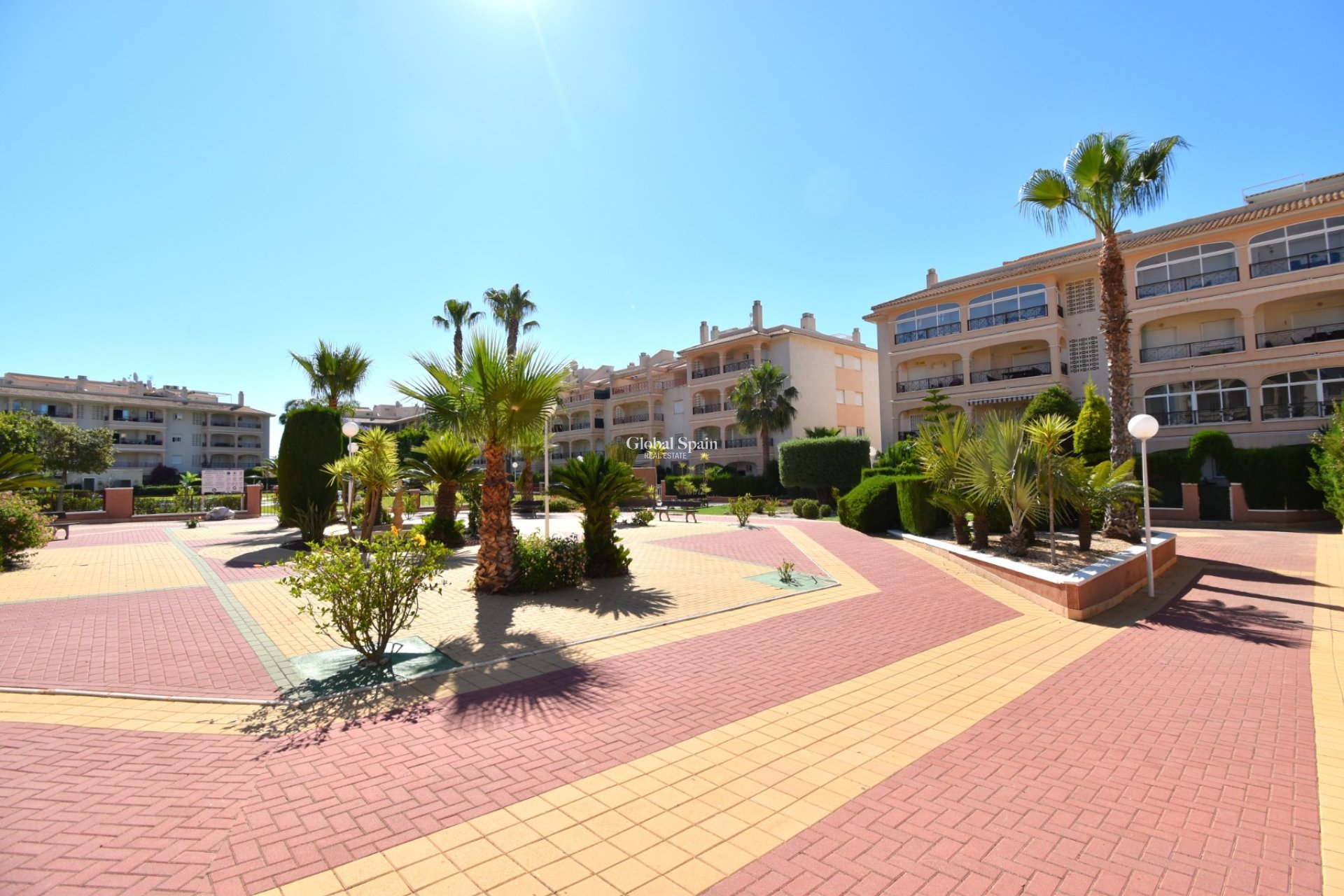 Odsprzedaż - DOM -
Orihuela Costa - Playa Flamenca