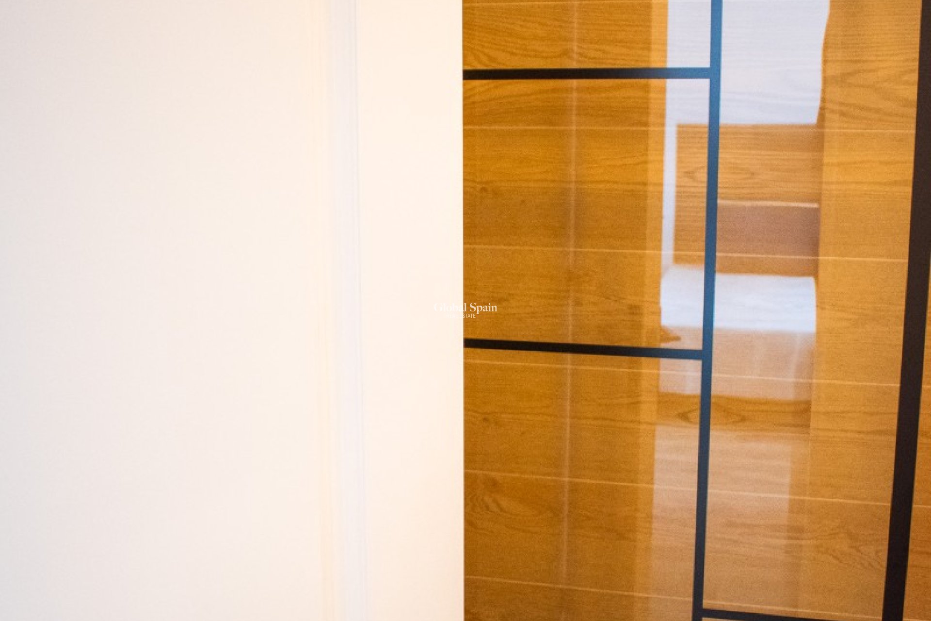 Odsprzedaż - DOM -
ORIHUELA COSTA - Punta Prima