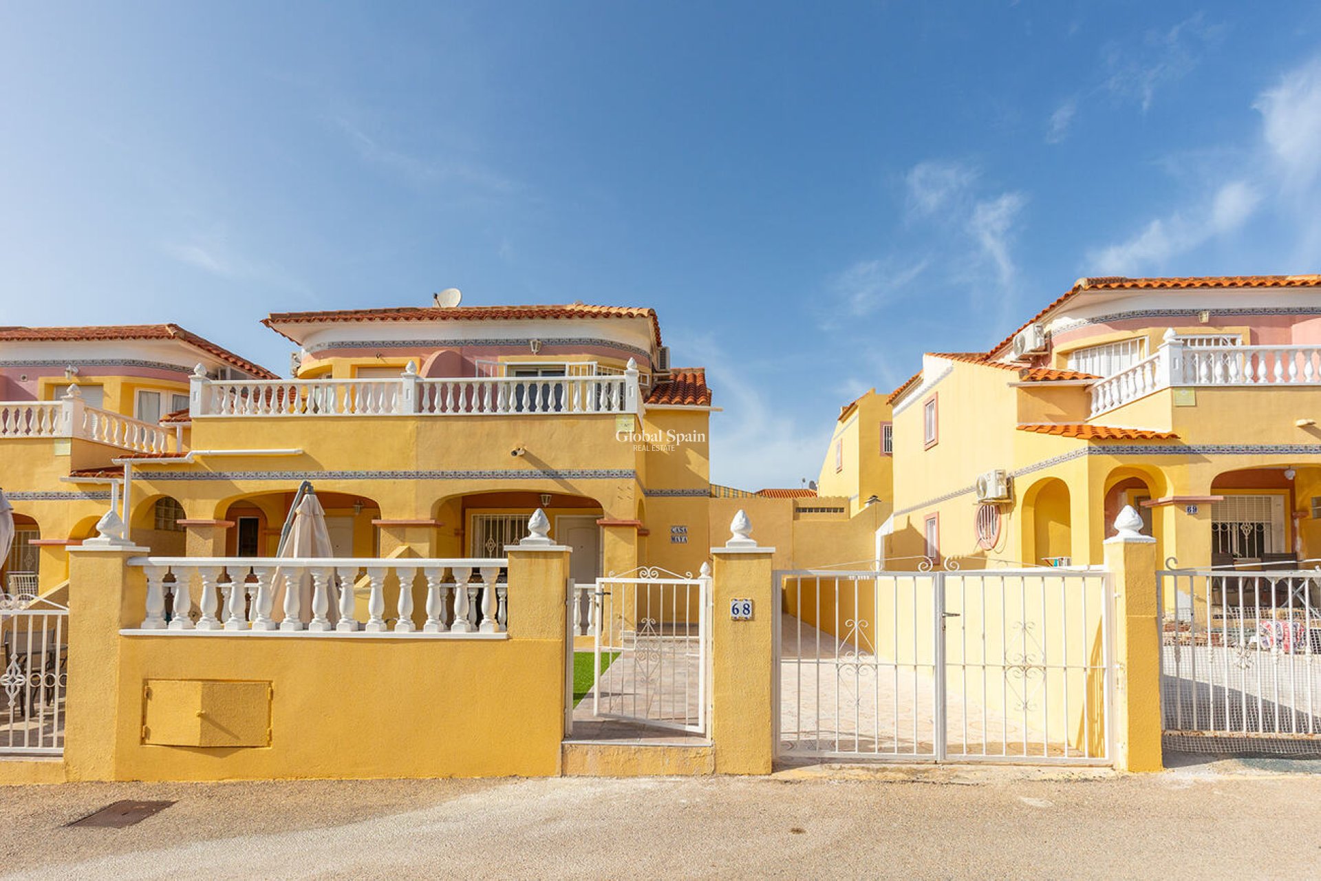 Odsprzedaż - DOM -
ORIHUELA COSTA - VILLAMARTÍN