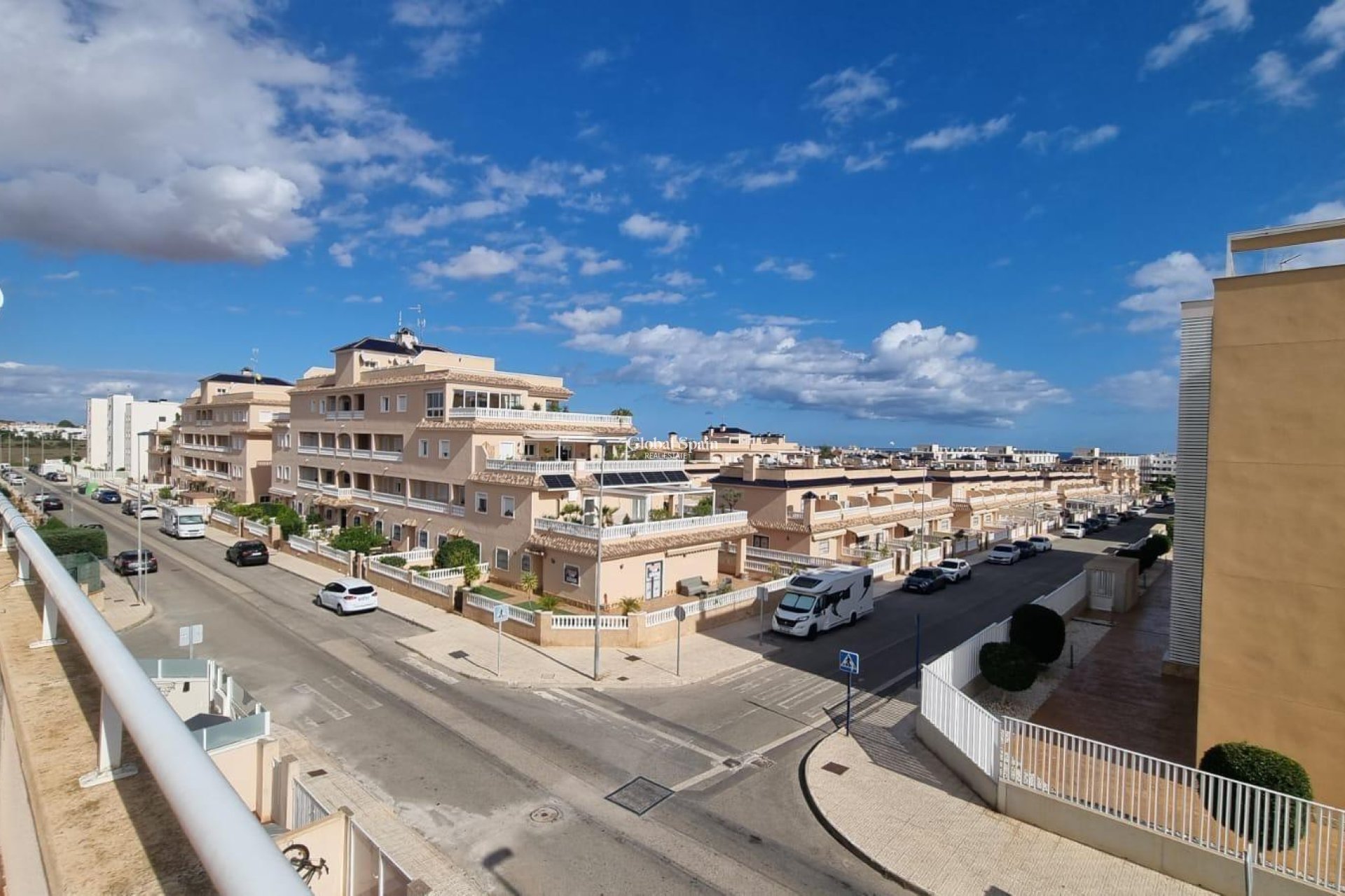 Odsprzedaż - DOM -
ORIHUELA COSTA - VILLAMARTÍN
