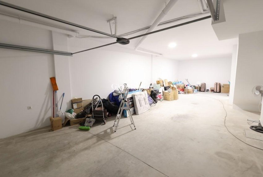 Odsprzedaż - DOM -
ORIHUELA COSTA - 