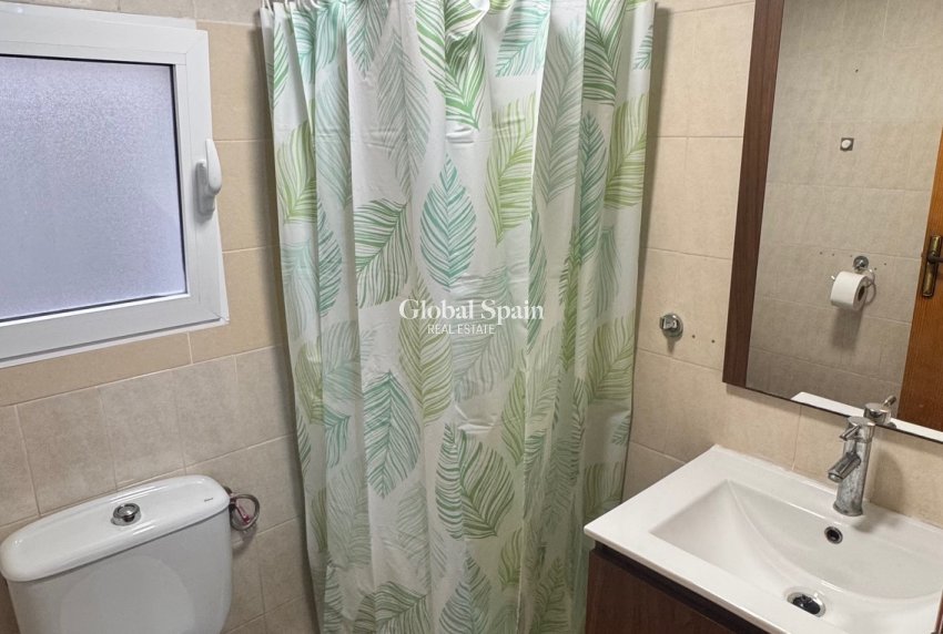 Odsprzedaż - DOM -
ORIHUELA COSTA - 