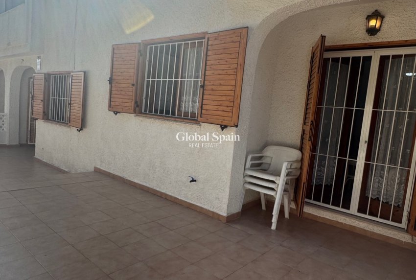 Odsprzedaż - DOM -
ORIHUELA COSTA - 