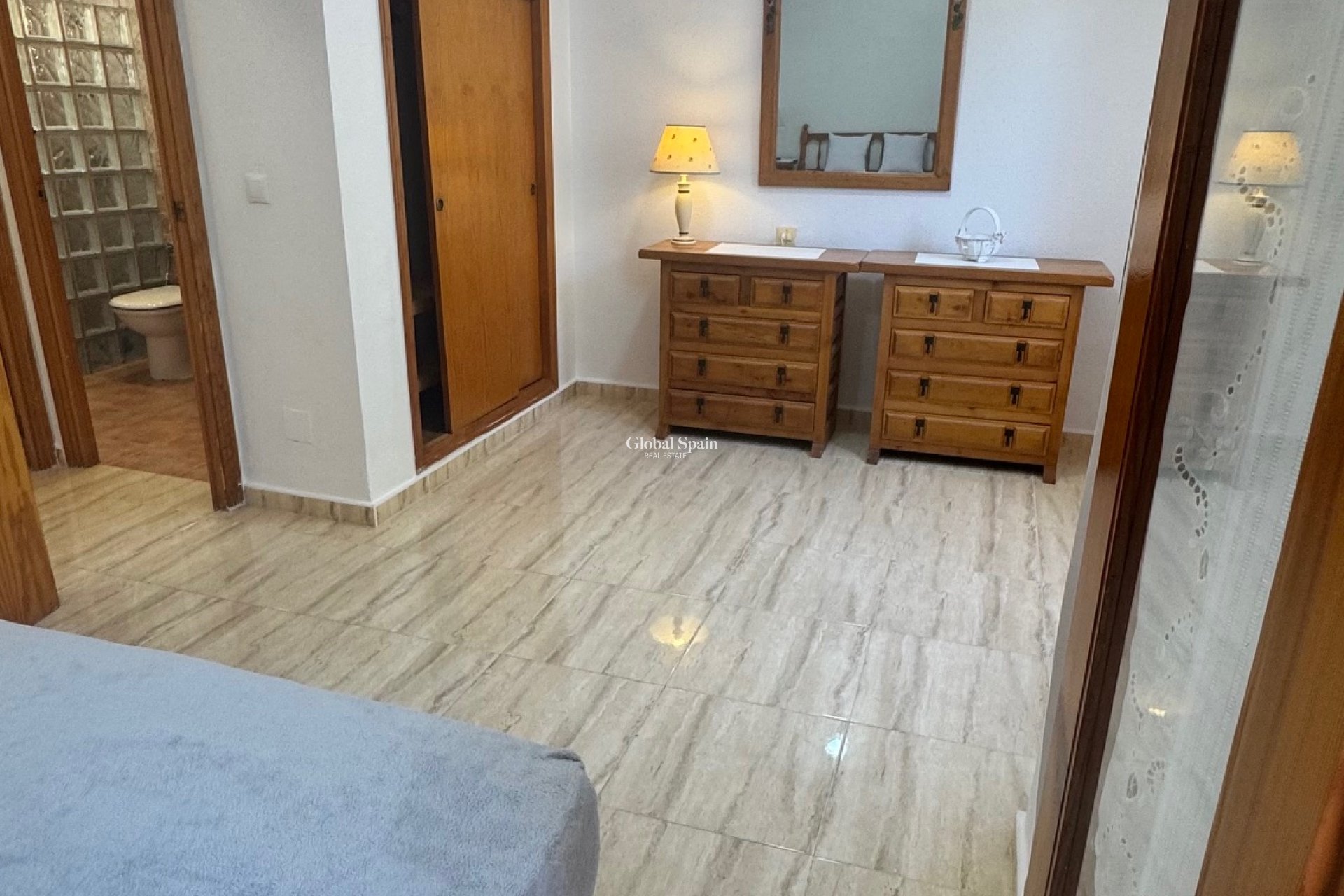 Odsprzedaż - DOM -
ORIHUELA COSTA - 