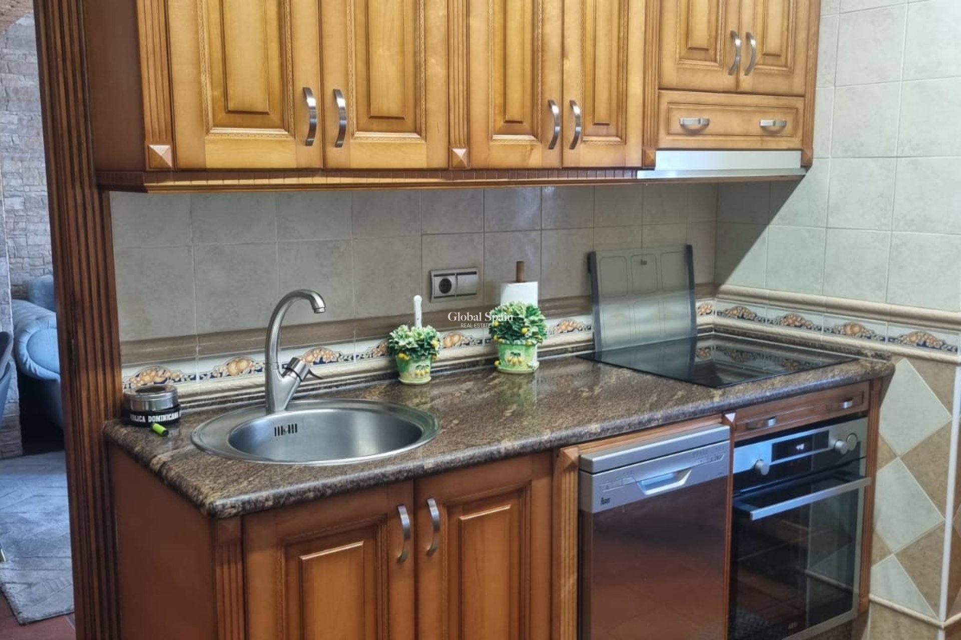 Odsprzedaż - DOM -
ORIHUELA COSTA - 