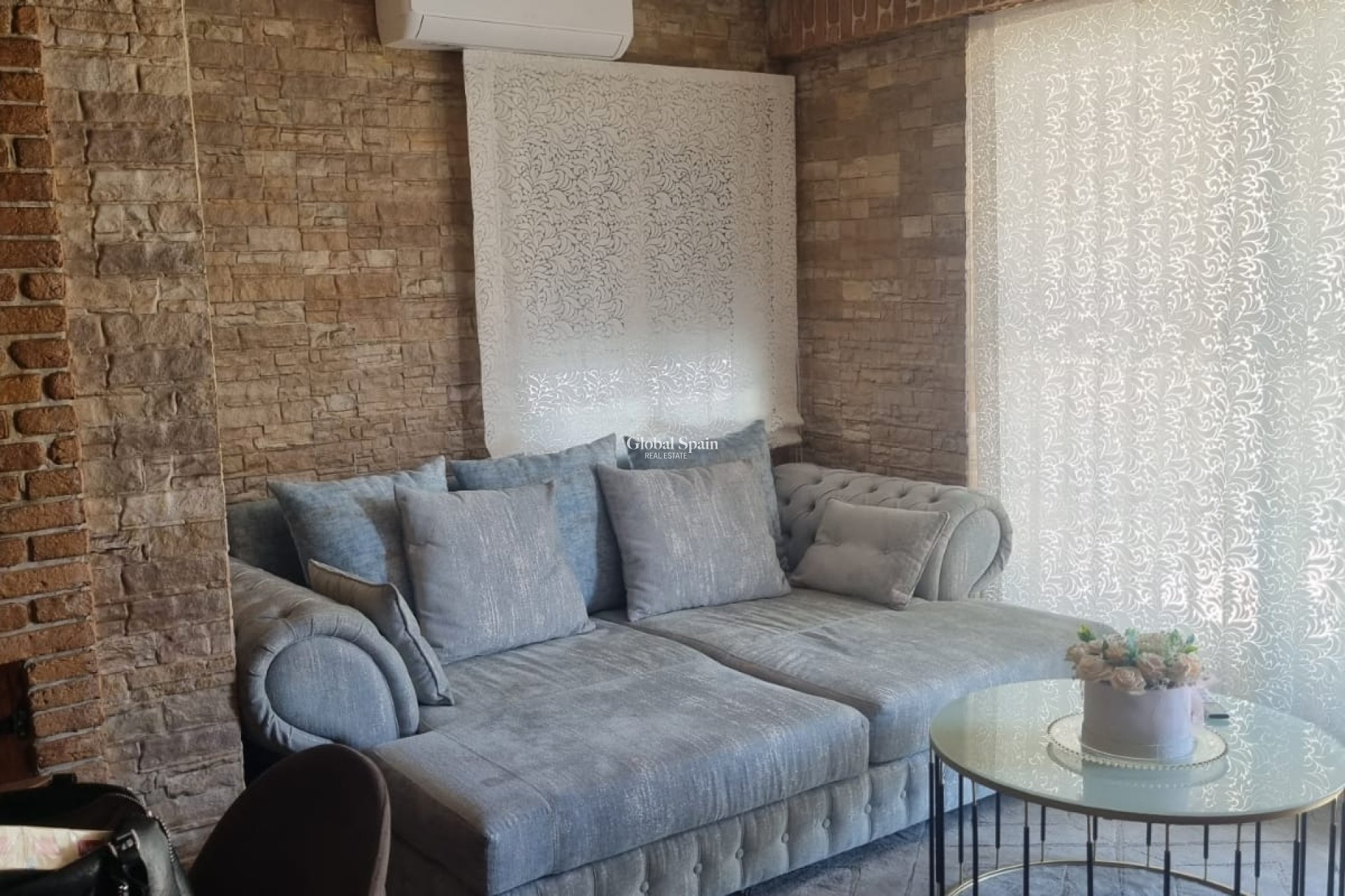 Odsprzedaż - DOM -
ORIHUELA COSTA - 