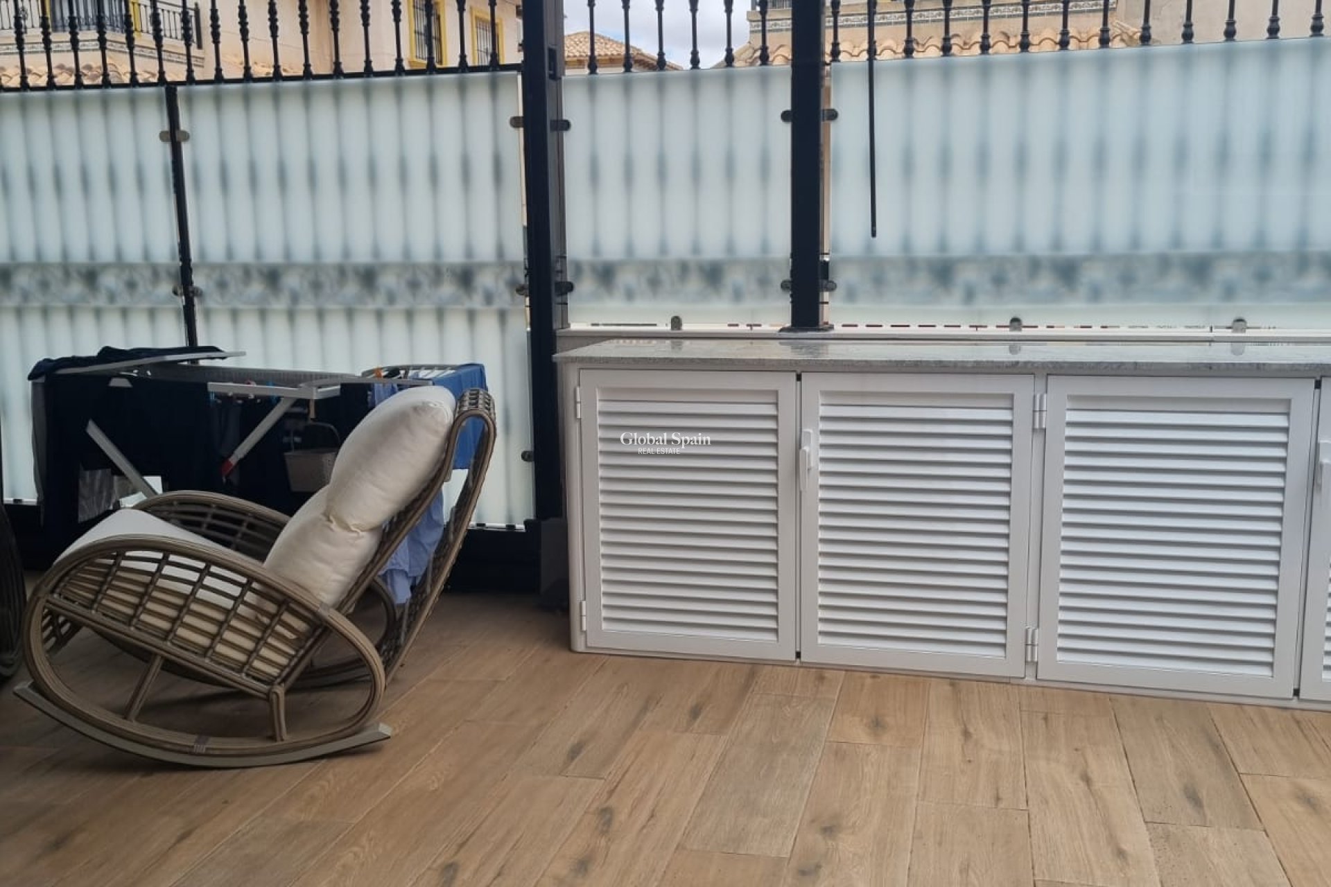 Odsprzedaż - DOM -
ORIHUELA COSTA - 