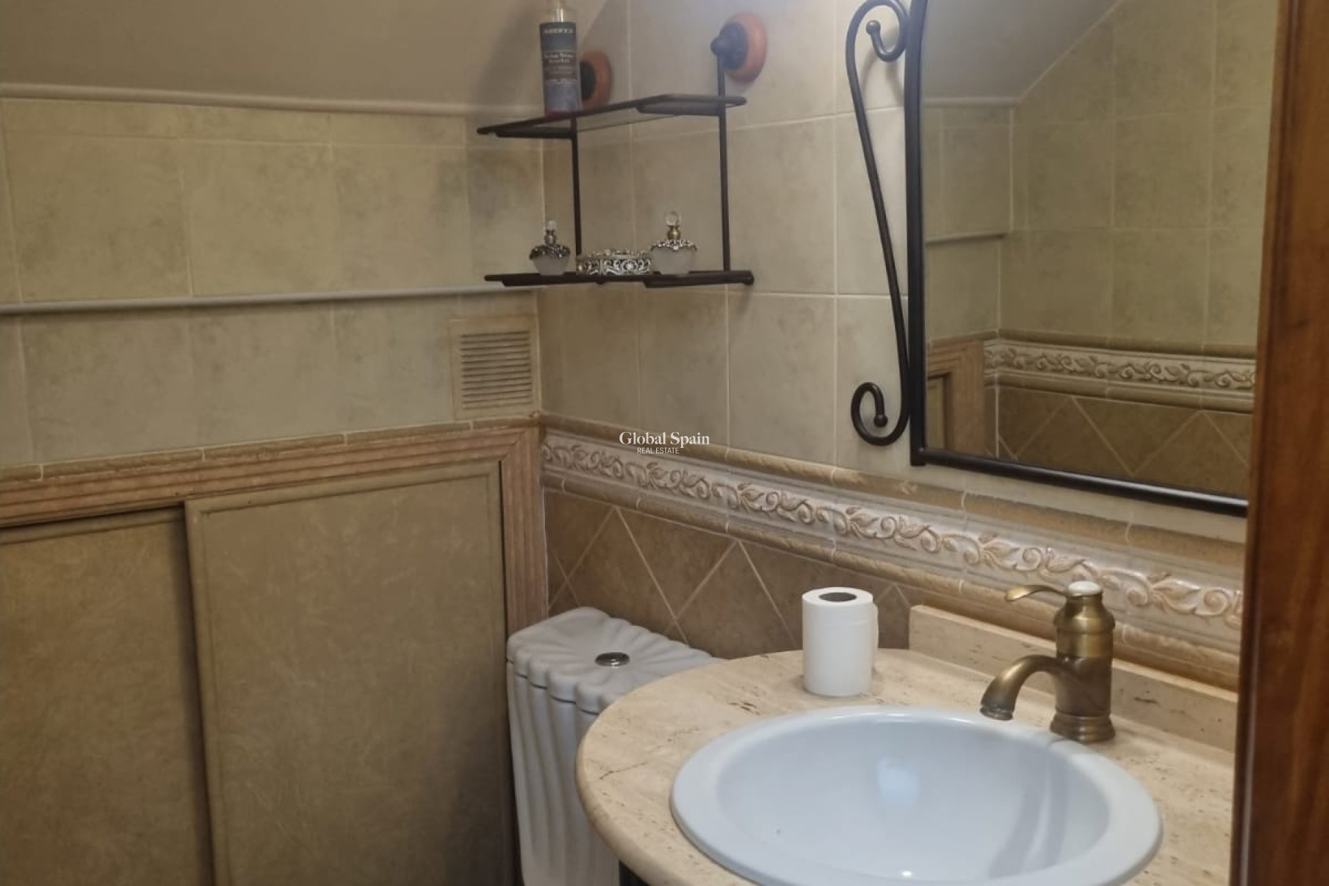 Odsprzedaż - DOM -
ORIHUELA COSTA - 