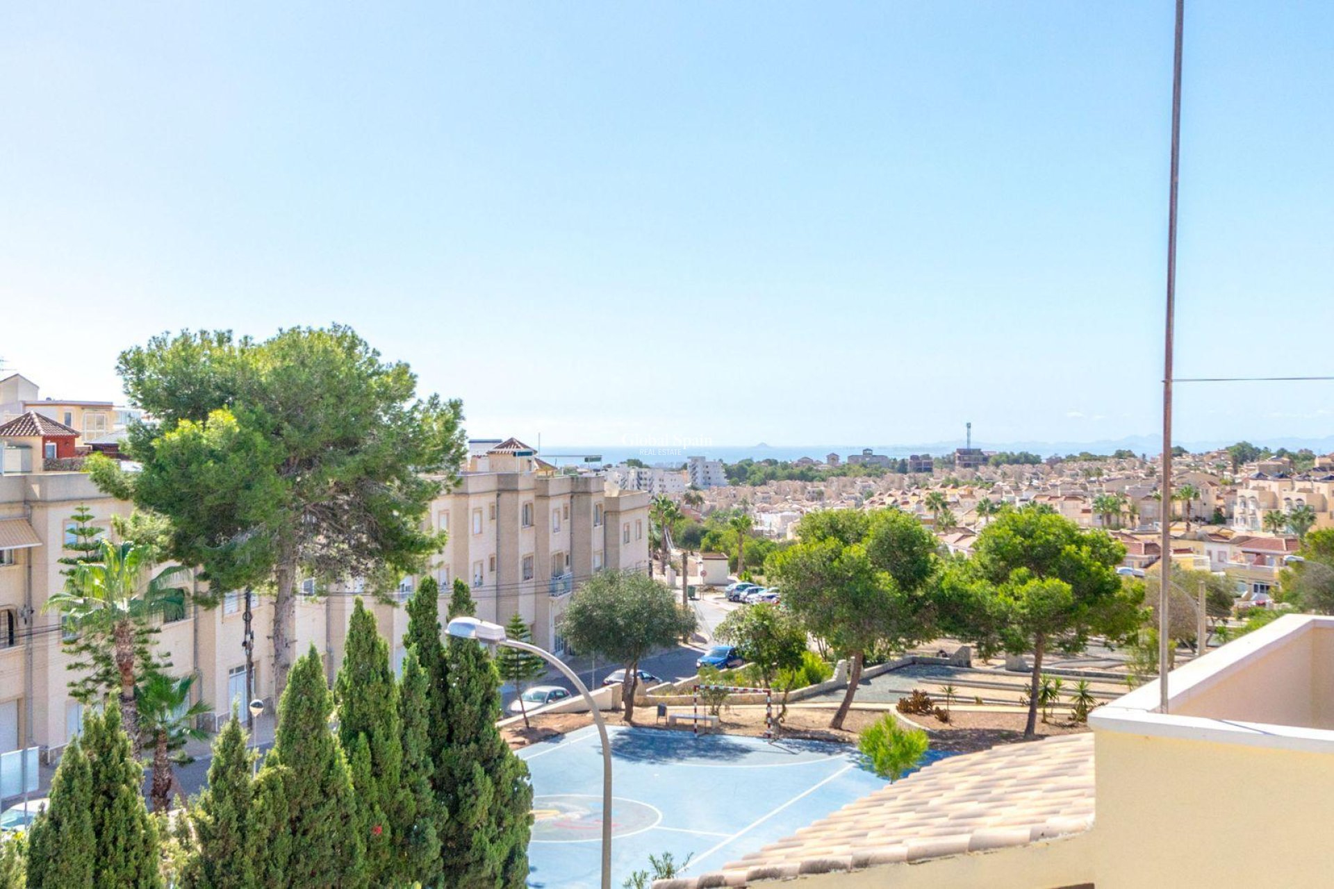 Odsprzedaż - DOM -
ORIHUELA COSTA - 