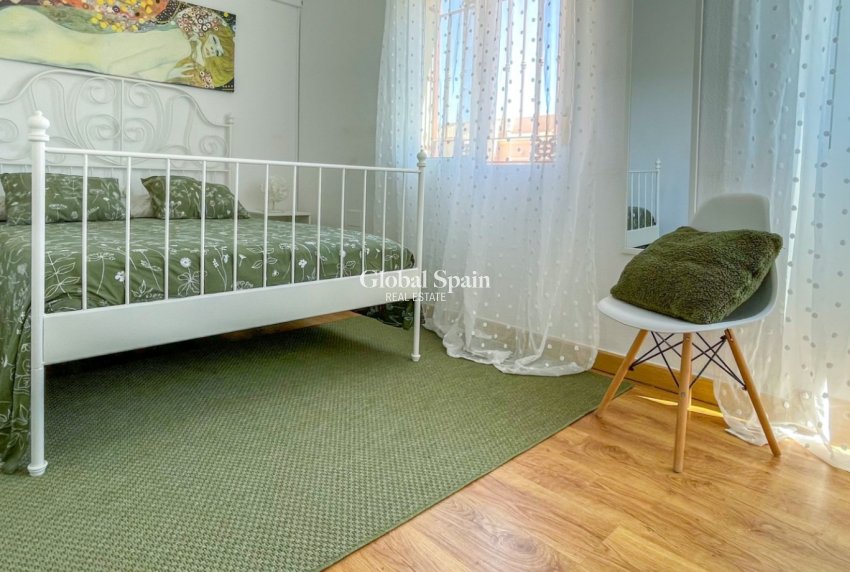 Odsprzedaż - DOM -
ORIHUELA COSTA - 