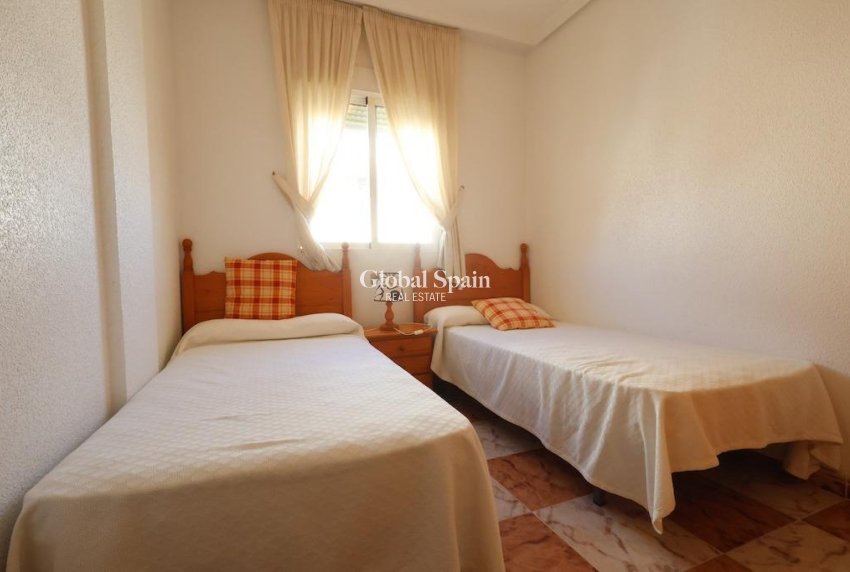 Odsprzedaż - DOM -
ORIHUELA COSTA - 