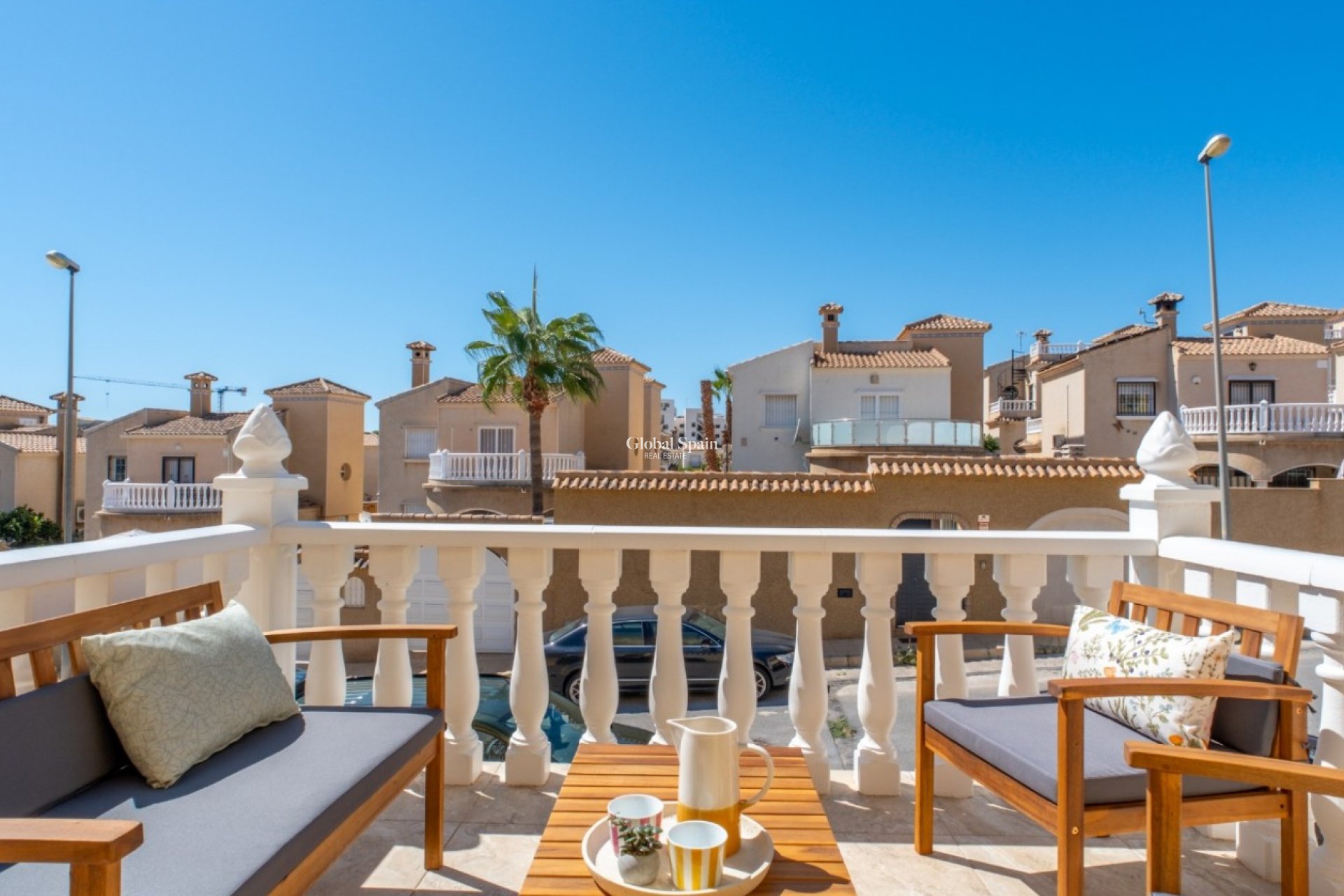 Odsprzedaż - DOM -
ORIHUELA COSTA - 