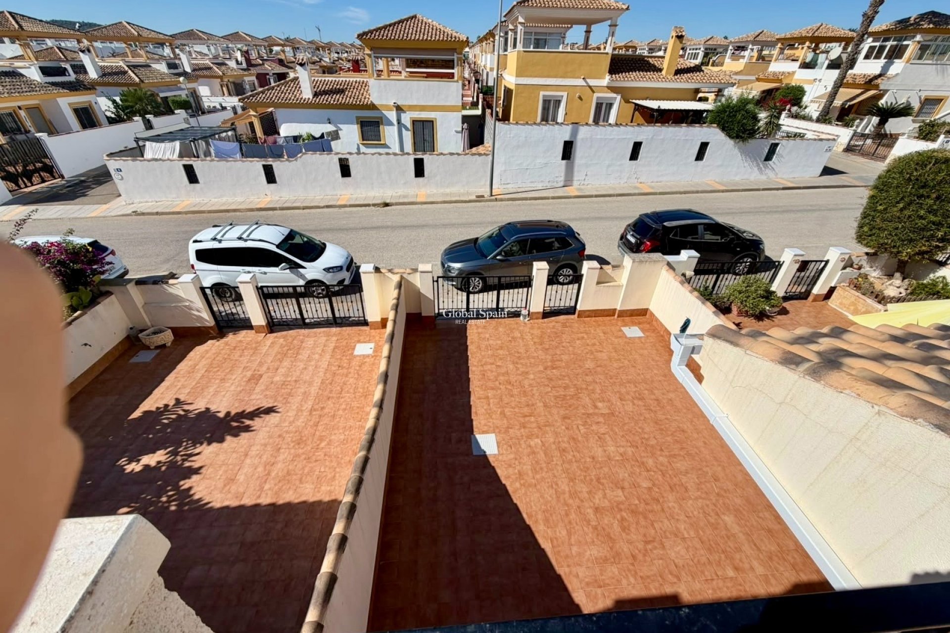Odsprzedaż - DOM -
ORIHUELA - Entre Naranjos