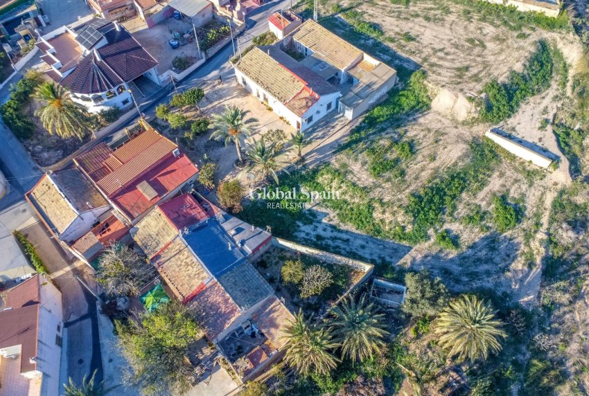 Odsprzedaż - DOM -
ORIHUELA - Raiguero De Bonanza
