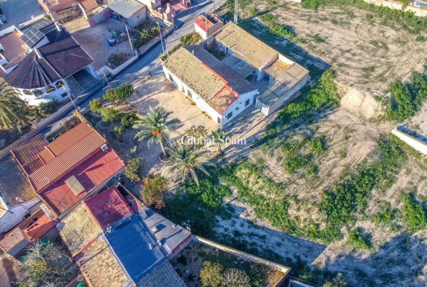 Odsprzedaż - DOM -
ORIHUELA - Raiguero De Bonanza