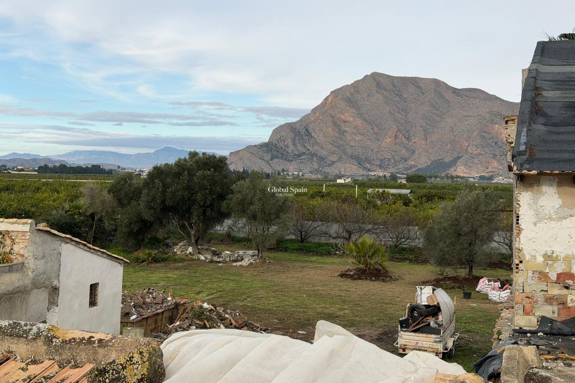 Odsprzedaż - DOM -
ORIHUELA - San Bartolomé