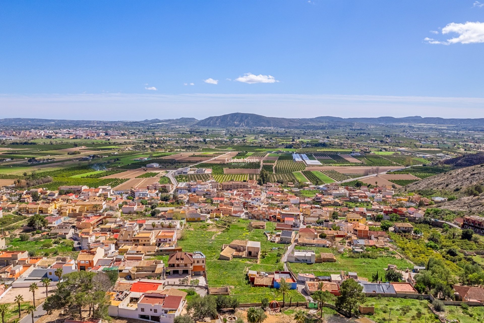 Odsprzedaż - DOM -
ORIHUELA