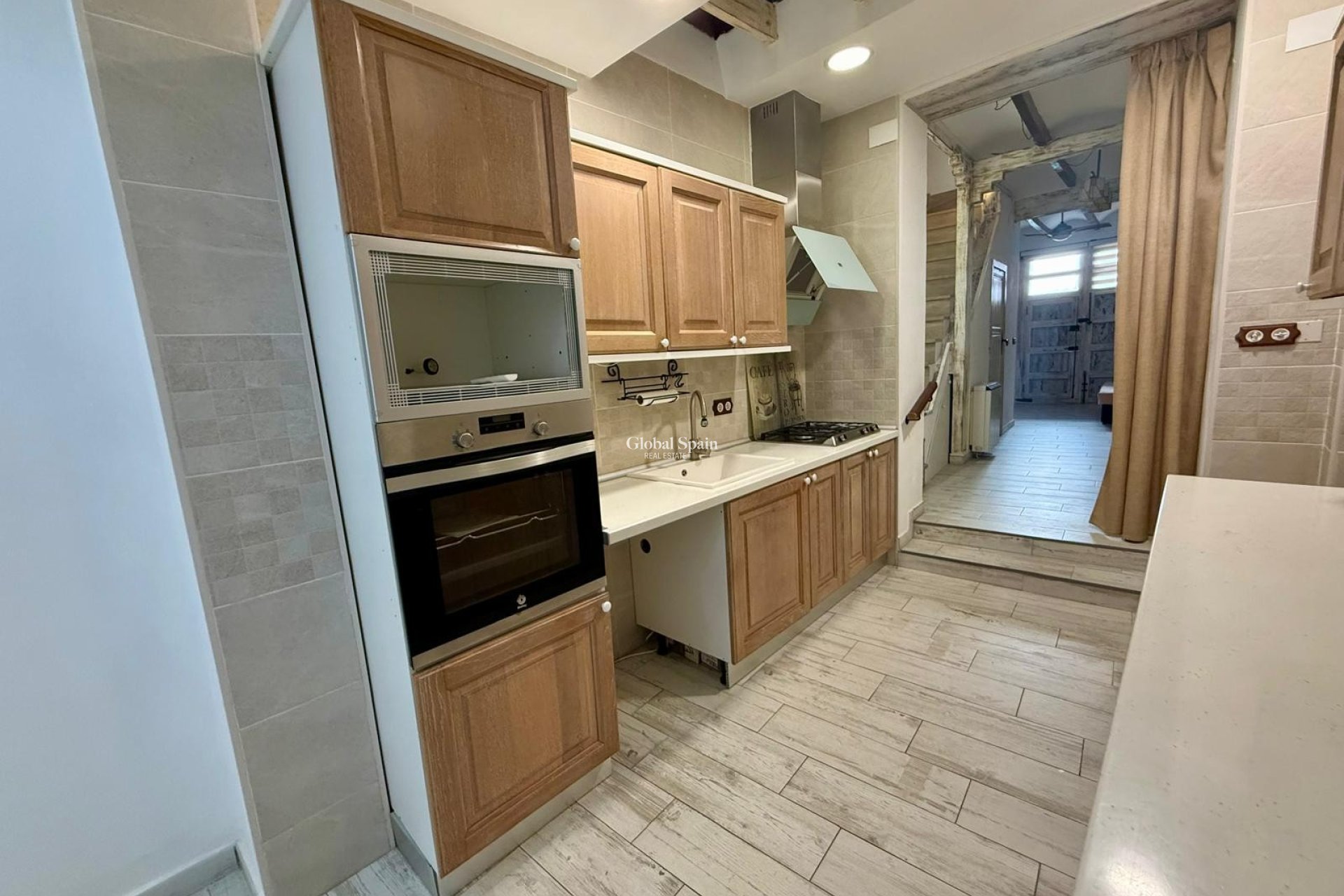 Odsprzedaż - Dom -
Piles - Pueblo