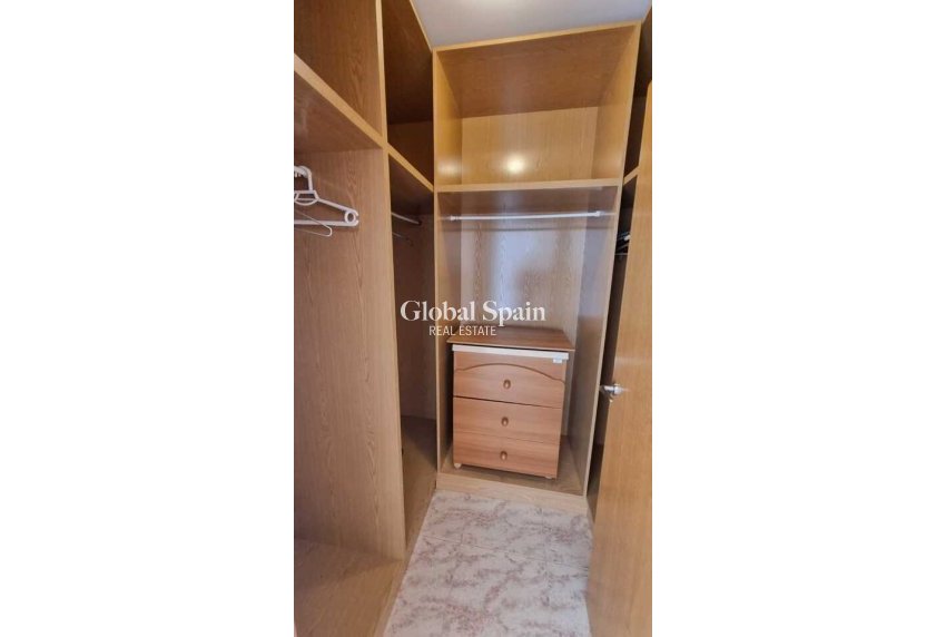 Odsprzedaż - DOM -
PLAYA FLAMENCA - Costa Blanca