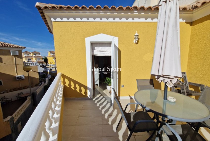 Odsprzedaż - DOM -
PLAYA FLAMENCA - Costa Blanca