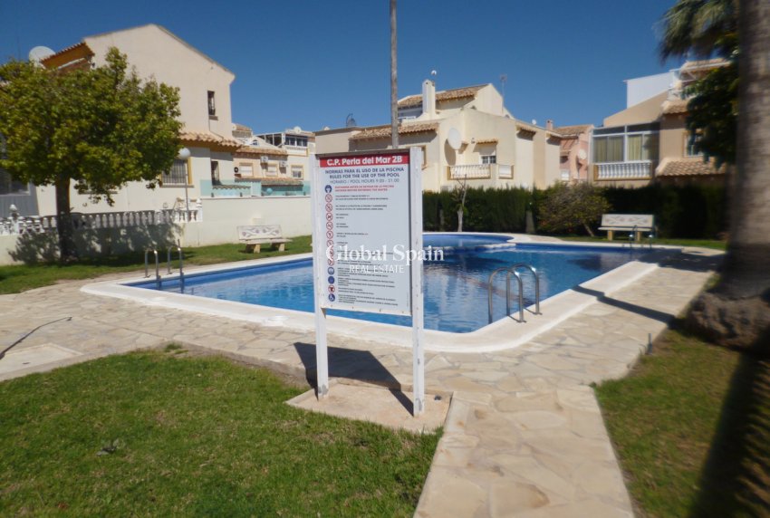 Odsprzedaż - DOM -
PLAYA FLAMENCA - Costa Blanca