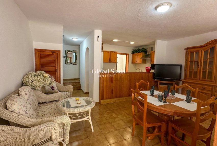 Odsprzedaż - DOM -
PLAYA FLAMENCA - Costa Blanca