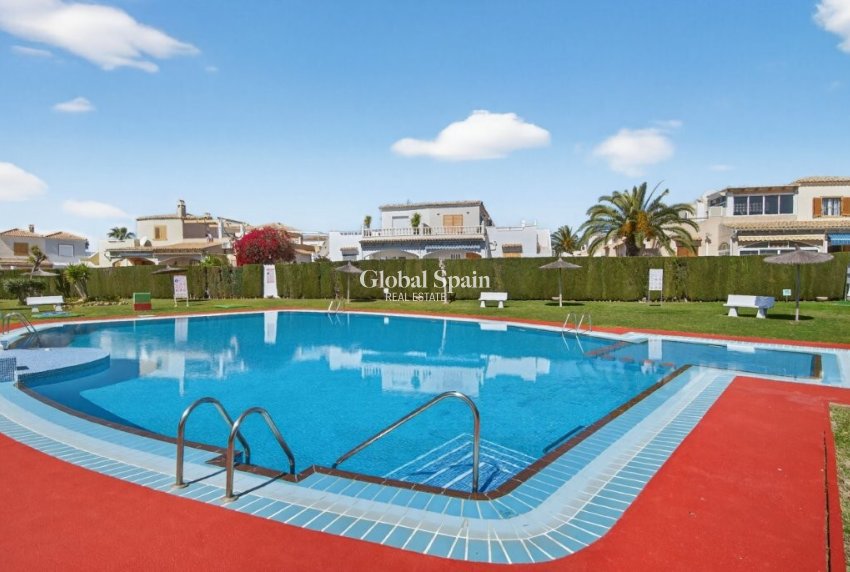 Odsprzedaż - DOM -
PLAYA FLAMENCA - Serena III
