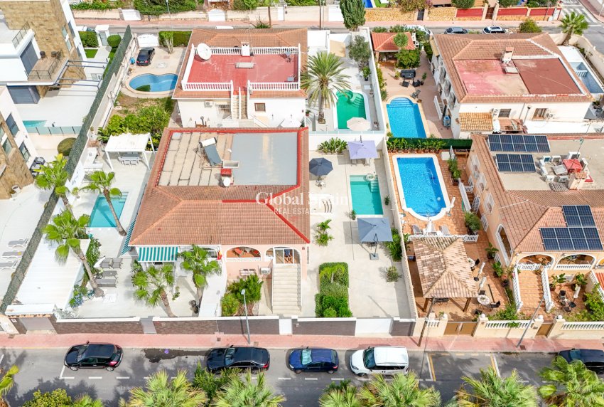 Odsprzedaż - DOM -
PUNTA PRIMA - Costa Blanca