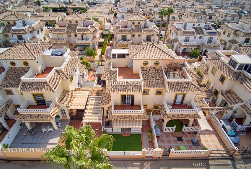Odsprzedaż - Dom Quatro -
ORIHUELA COSTA - Lomas de Cabo Roig