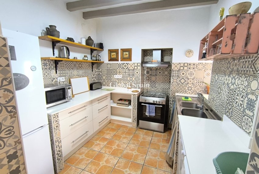 Odsprzedaż - DOM -
RASPAY - Inland