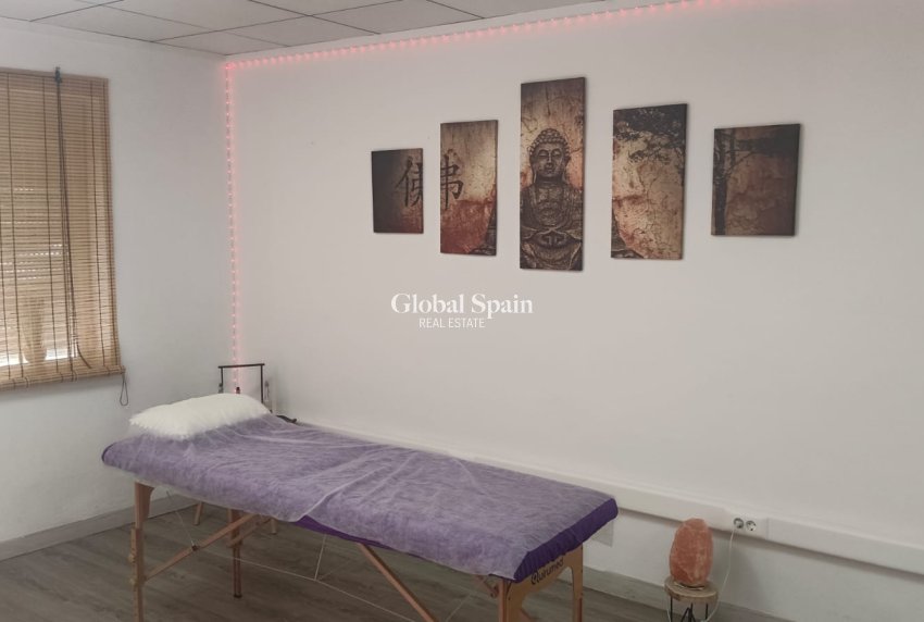 Odsprzedaż - DOM -
SALINAS - Inland