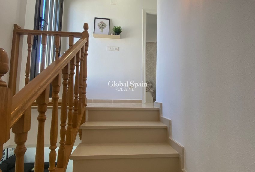 Odsprzedaż - DOM -
SAN MIGUEL DE SALINAS - Inland