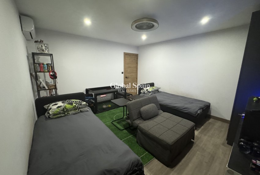 Odsprzedaż - DOM -
SAN MIGUEL DE SALINAS - Inland