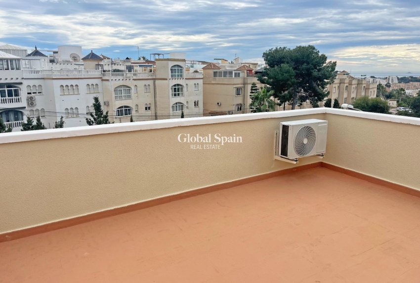 Odsprzedaż - DOM -
SAN MIGUEL DE SALINAS - Las Filipinas