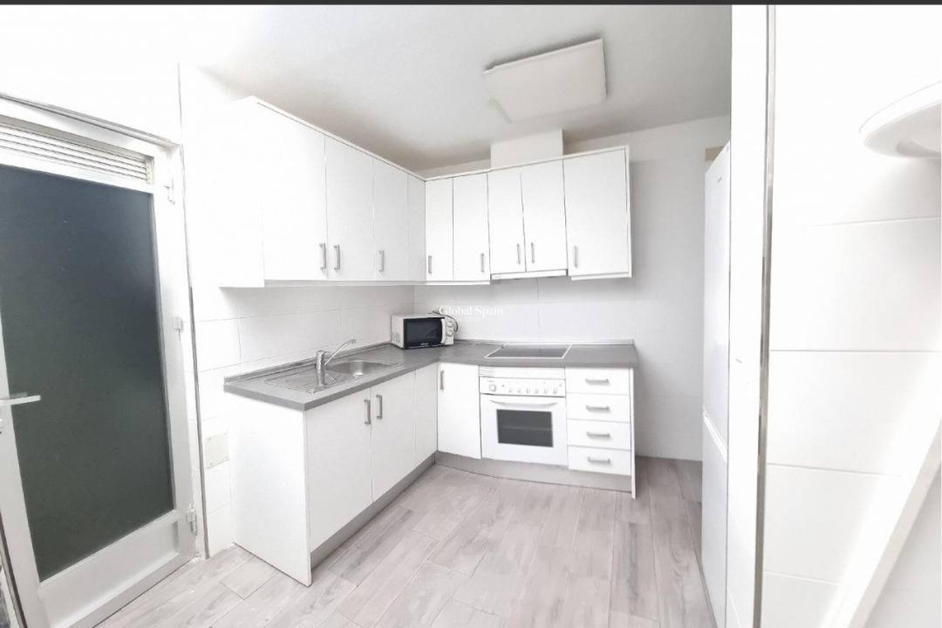 Odsprzedaż - DOM -
SAN PEDRO DEL PINATAR - 