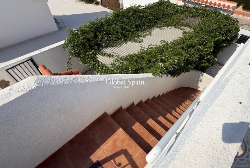 Odsprzedaż - Dom_szeregowy -
TORREVIEJA - Costa Blanca Sur