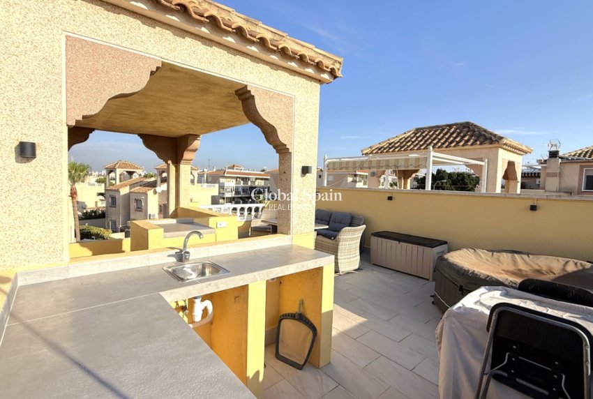 Odsprzedaż - Dom_szeregowy -
TORREVIEJA - Costa Blanca Sur