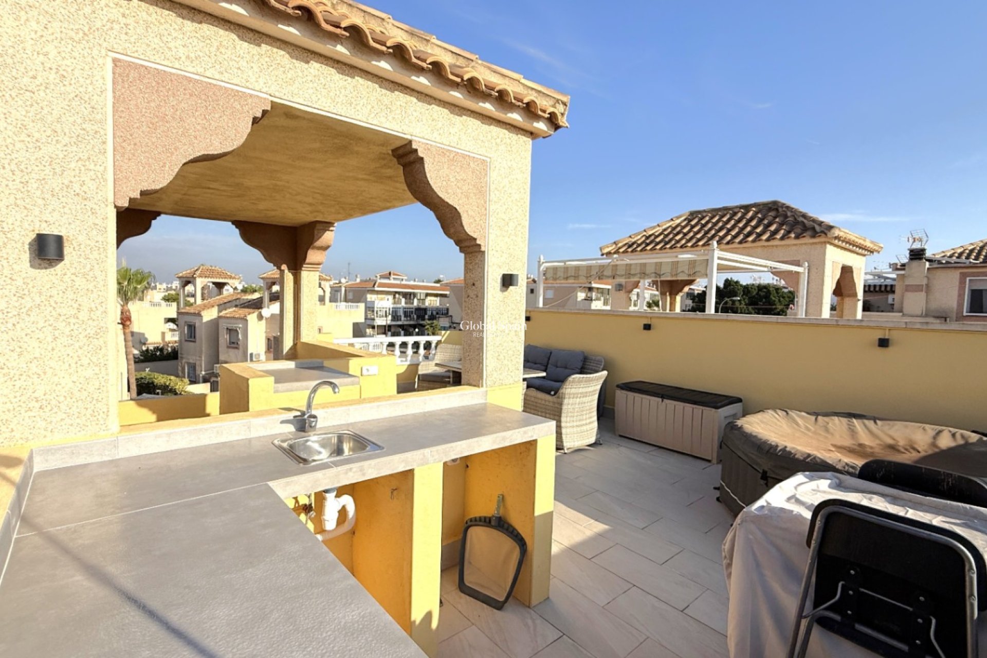 Odsprzedaż - Dom_szeregowy -
TORREVIEJA - Costa Blanca Sur