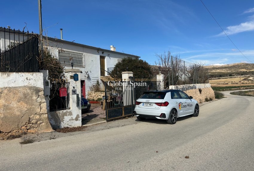 Odsprzedaż - DOM -
TORRE DEL RICO - Torre Del Rico