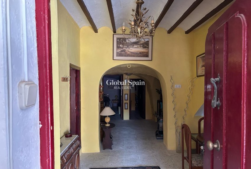 Odsprzedaż - DOM -
TORRE DEL RICO - Torre Del Rico