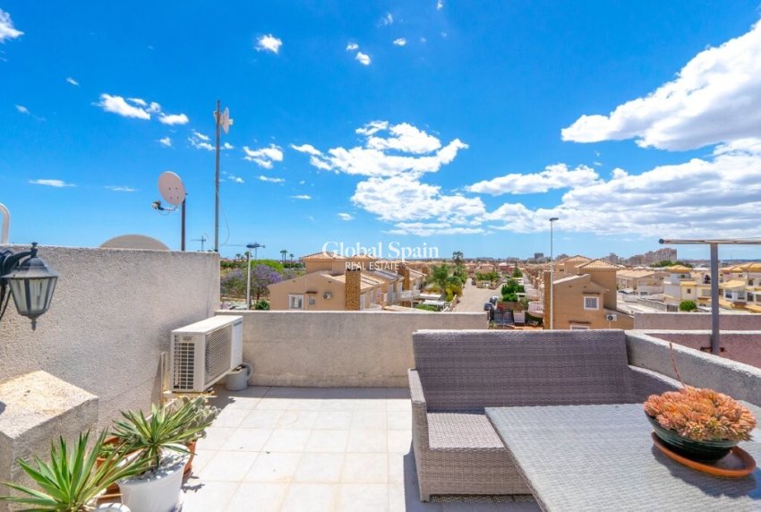 Odsprzedaż - DOM -
TORREVIEJA - Aguas Nuevas