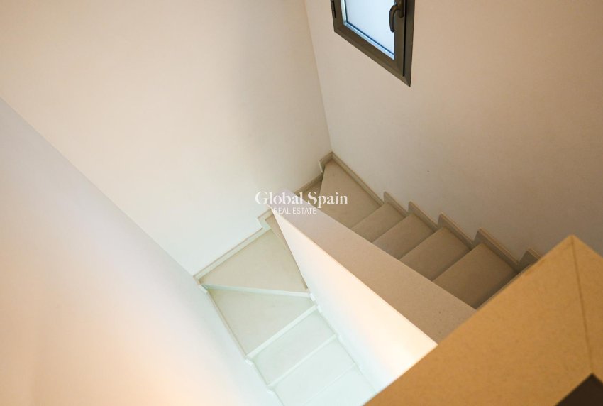 Odsprzedaż - DOM -
TORREVIEJA - Aguas Nuevas