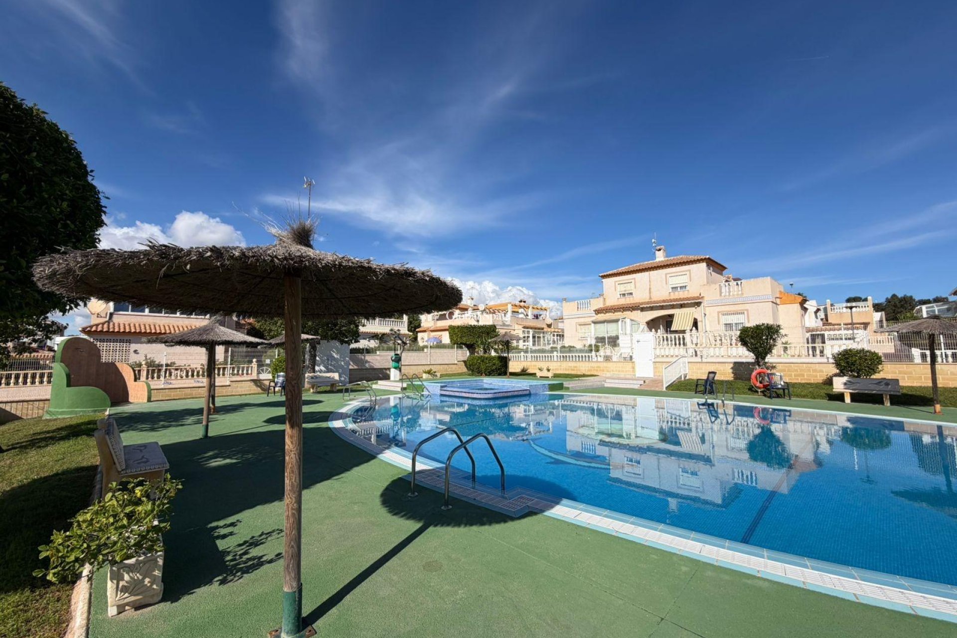Odsprzedaż - DOM -
TORREVIEJA - Cabo Cervera