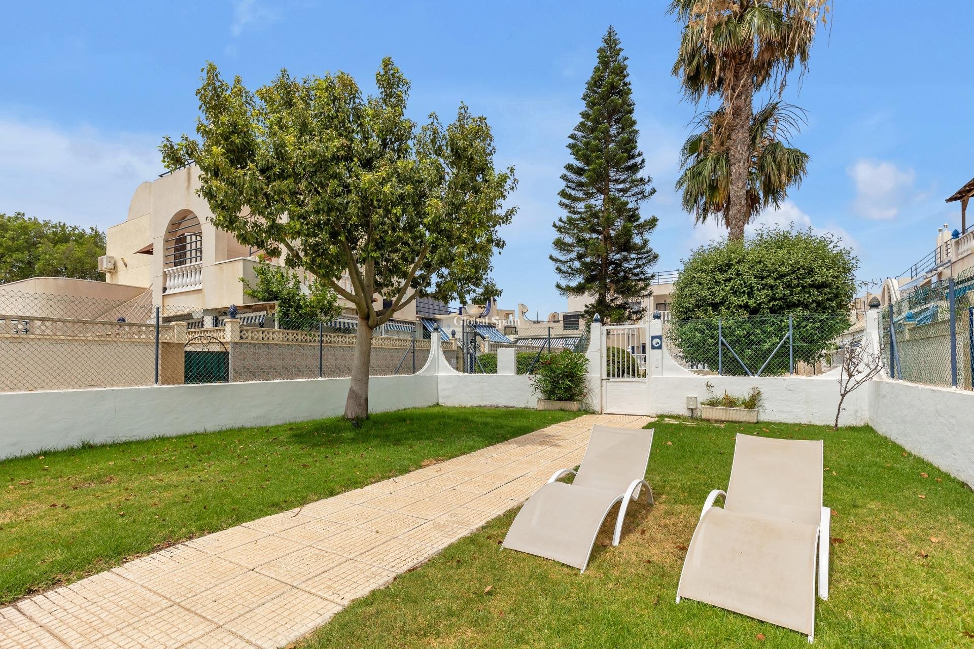 Odsprzedaż - Dom -
TORREVIEJA - Carrefour