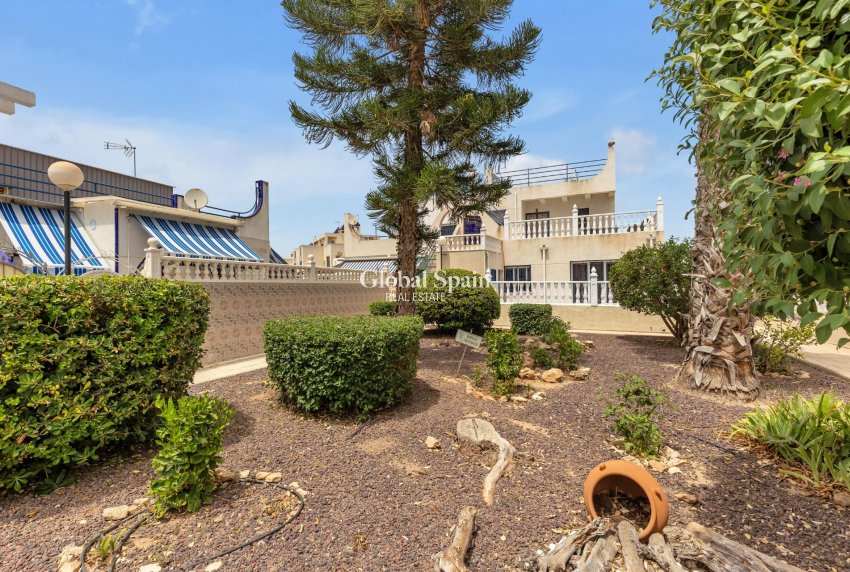 Odsprzedaż - Dom -
TORREVIEJA - Carrefour