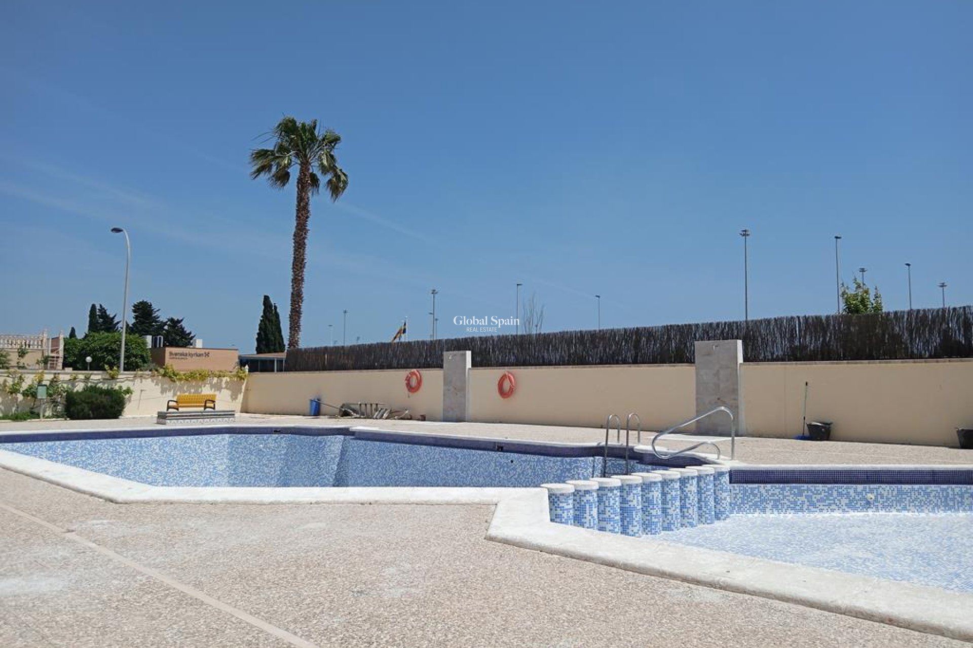 Odsprzedaż - DOM -
TORREVIEJA - Carrefour