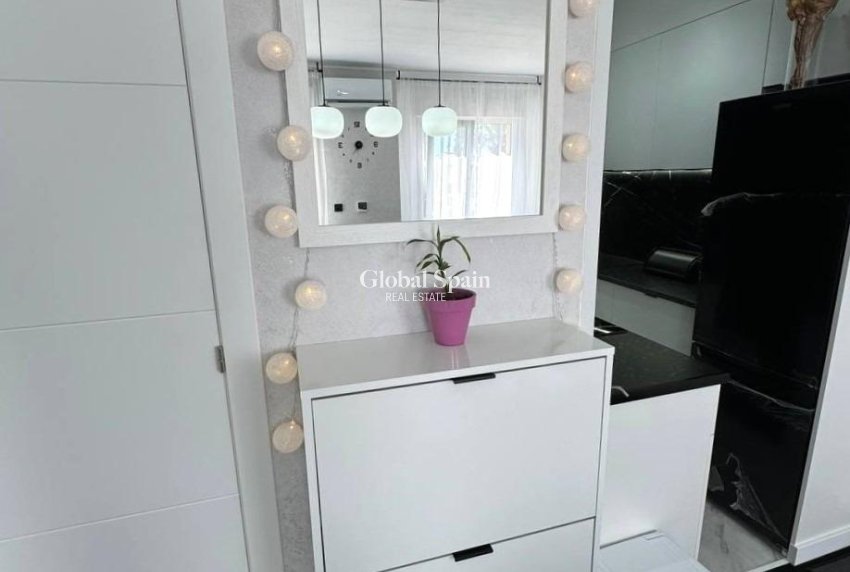 Odsprzedaż - DOM -
TORREVIEJA - Carrefour