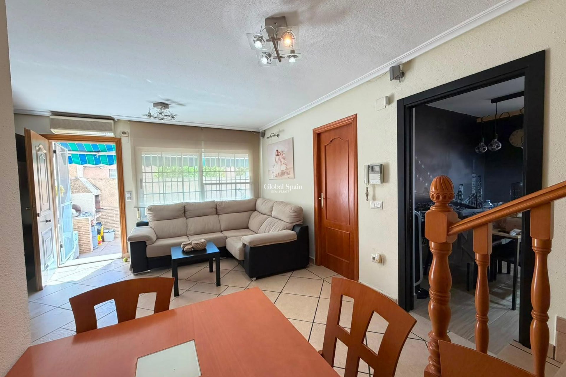 Odsprzedaż - DOM -
TORREVIEJA - Carrefour