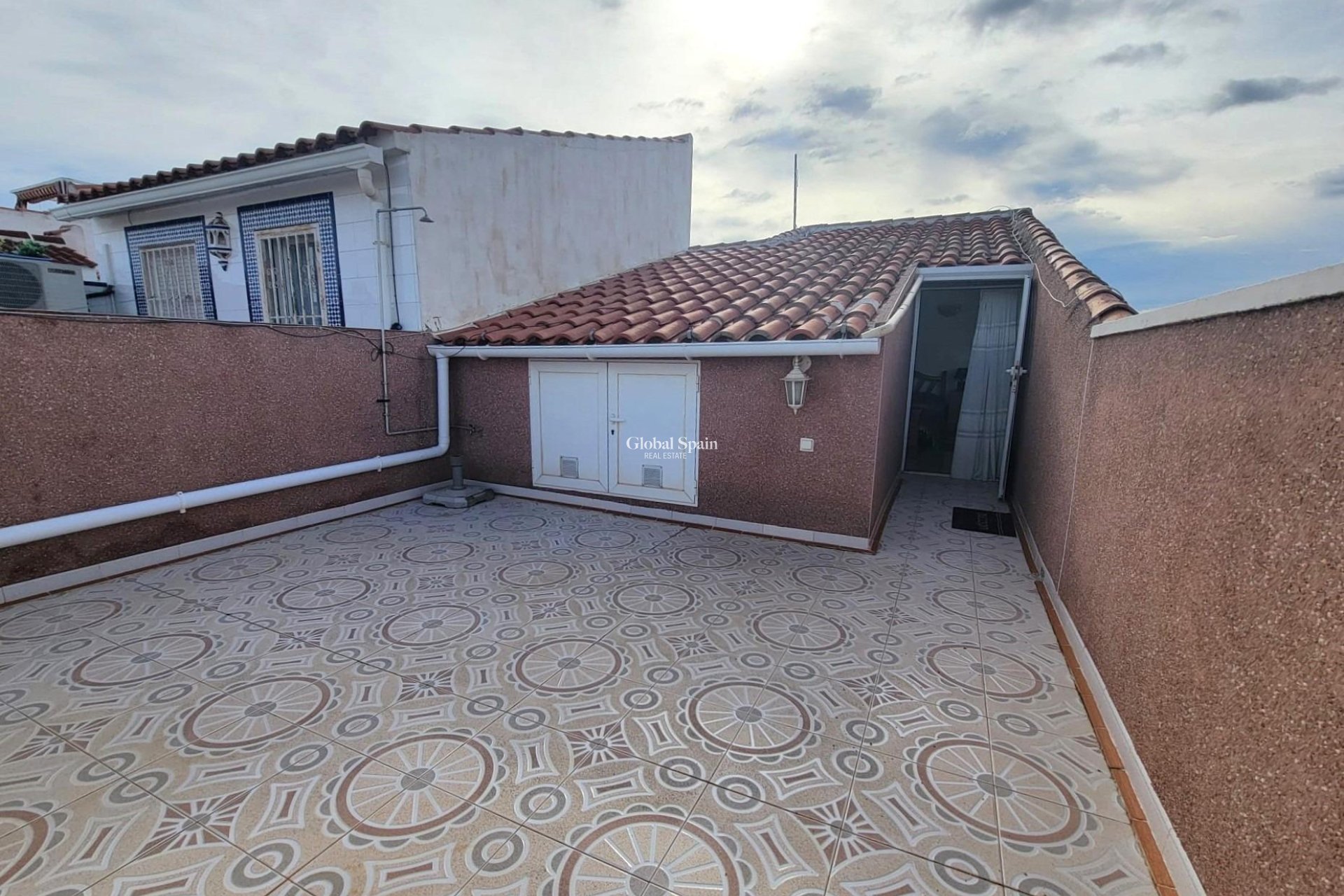 Odsprzedaż - DOM -
TORREVIEJA - El Chaparral