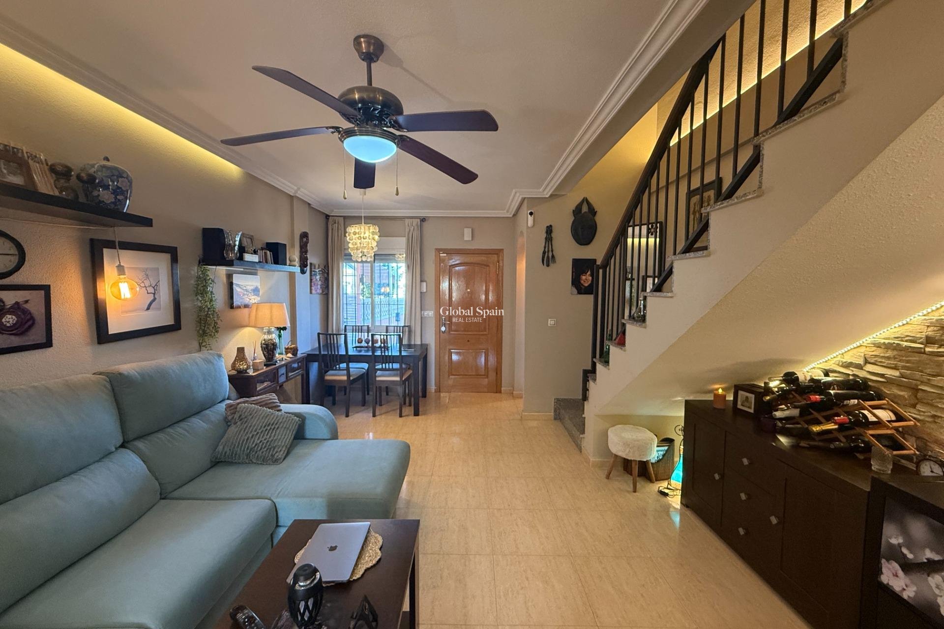 Odsprzedaż - DOM -
TORREVIEJA - El limonar